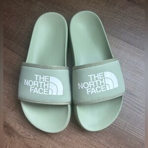 The North Face Womens Base Camp Slide Sandals Size 7 Light Green & White Used